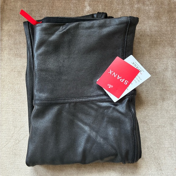 Spanx NWT Leggings Black Faux Leather 🖤 - Picture 10 of 13